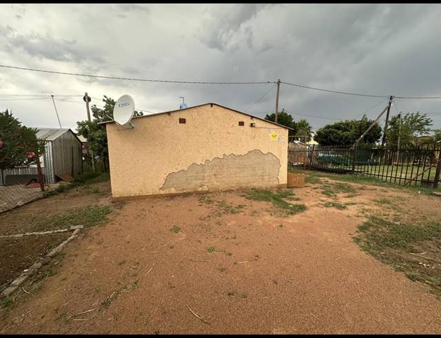 2 BEDROOM HOUSE FOR SALE IN GA-RANKUWA